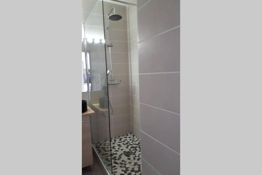 T3 climatisé avec piscine et vue sur mer Sète Exterior foto